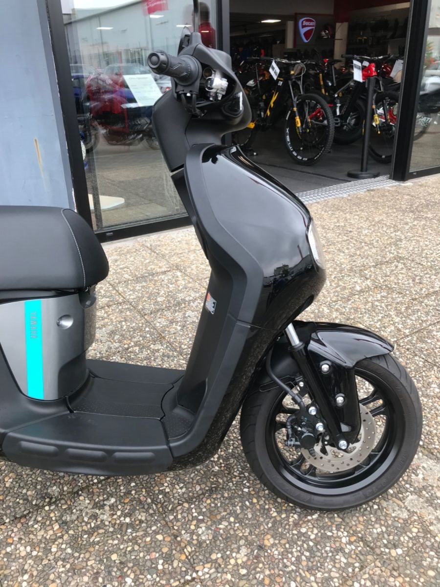 Yamaha NEO's Elektro/ Testroller/ MY22