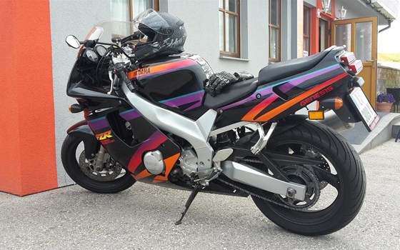 Gebrauchtmotorrad Yamaha FZR 600  Genesis - Bild 1