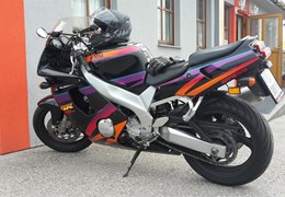 Gebrauchte Yamaha FZR 600  Genesis