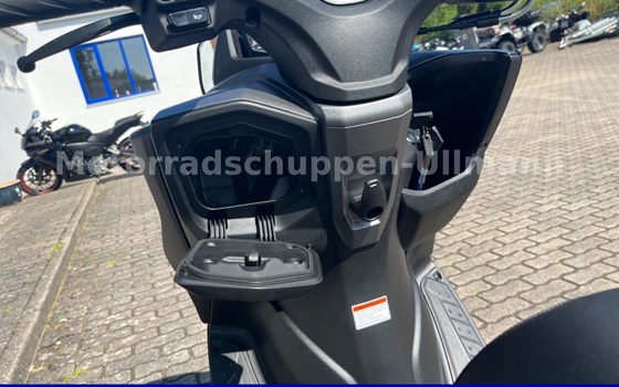 Neufahrzeug Suzuki Burgman 125 - Bild 11