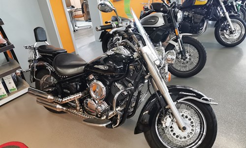 Yamaha XVS 1100 Drag Star