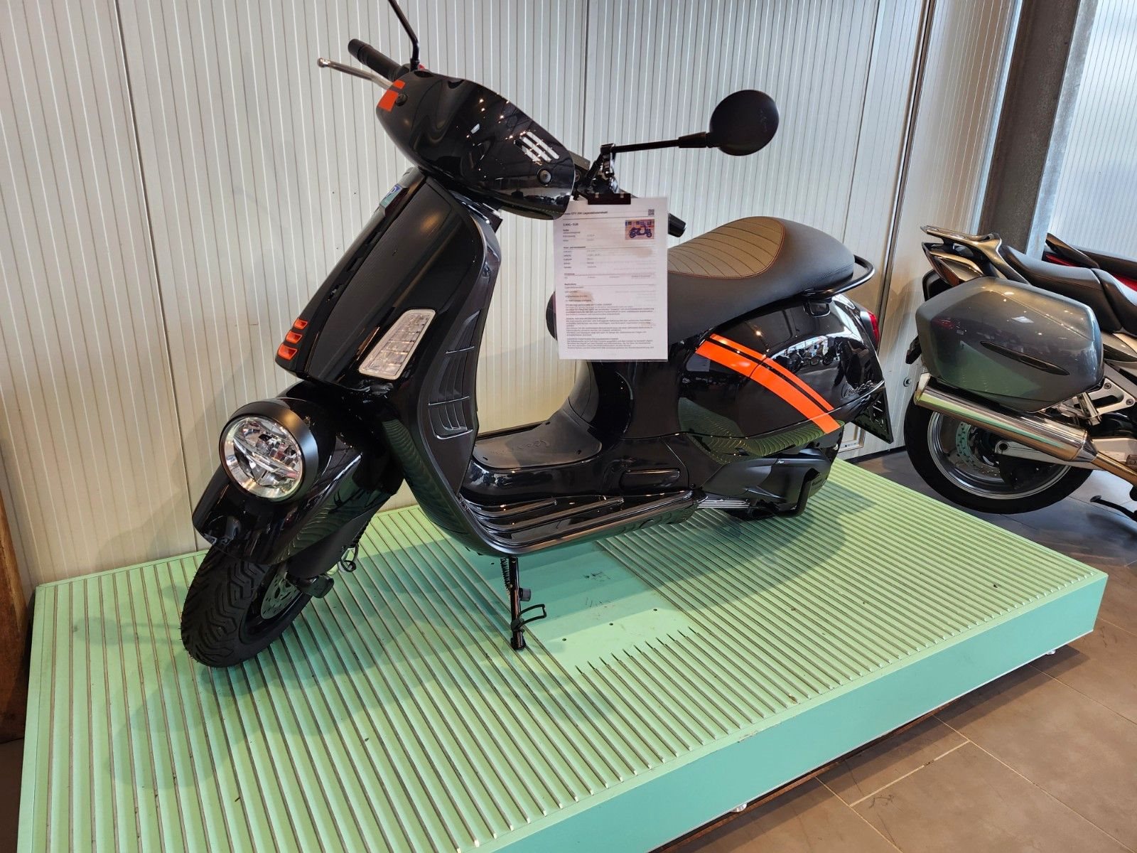 Vespa GTV 300