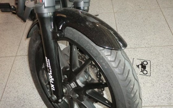 Gebrauchtmotorrad Yamaha XV 950 R - Bild 3