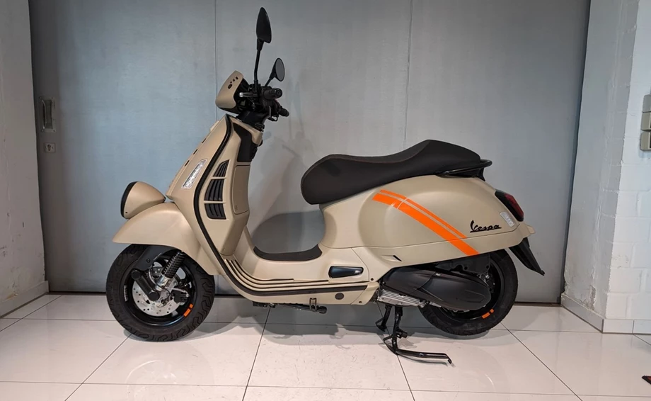 Angebot Vespa GTV 300 Special Edition Sei Giorni Euro4 Bild 2: Angebot Vespa GTV 300 Special Edition Sei Giorni Euro4