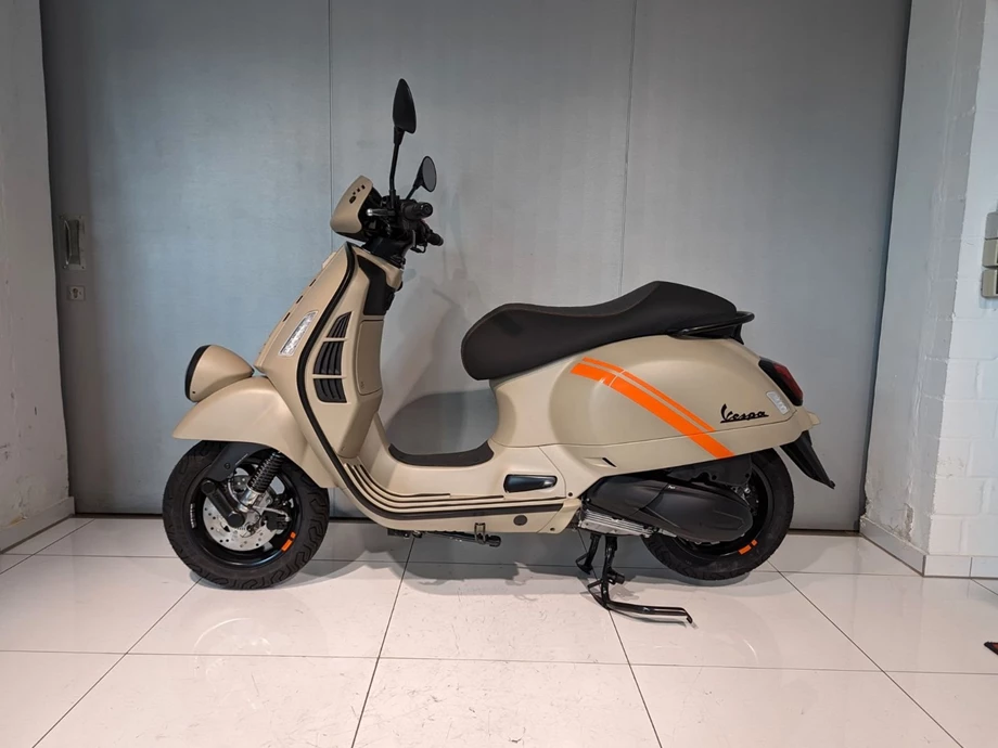 Angebot Vespa GTV 300 Special Edition Sei Giorni Euro4 Bild 2: Angebot Vespa GTV 300 Special Edition Sei Giorni Euro4