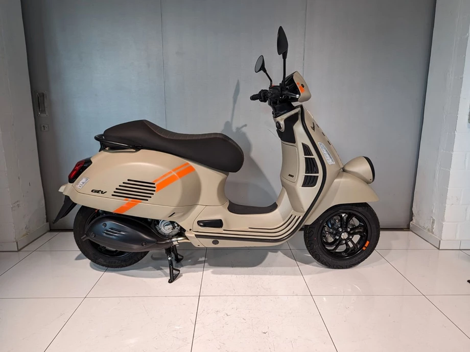 Angebot Vespa GTV 300 Special Edition Sei Giorni Euro4 Bild 3: Angebot Vespa GTV 300 Special Edition Sei Giorni Euro4