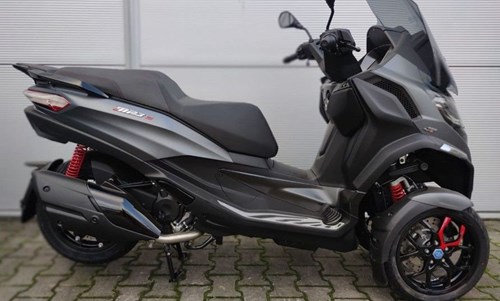 Piaggio MP3 400 Sport