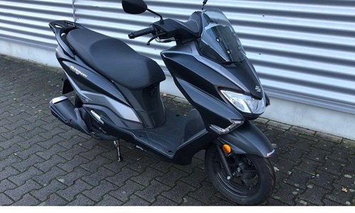 Suzuki Burgman 125