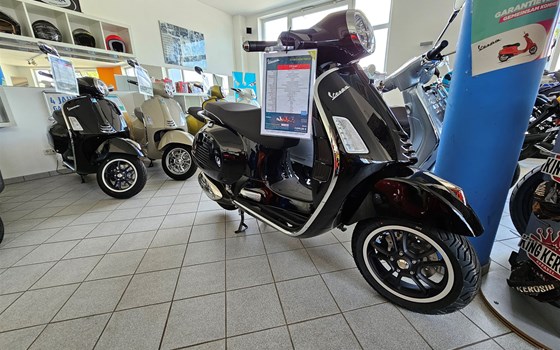 Neufahrzeug Vespa GTS 300 Super - Bild 1