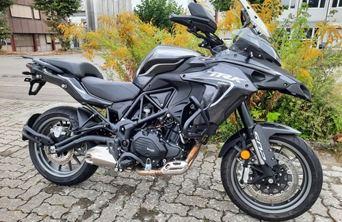 Neumotorrad Benelli TRK 502