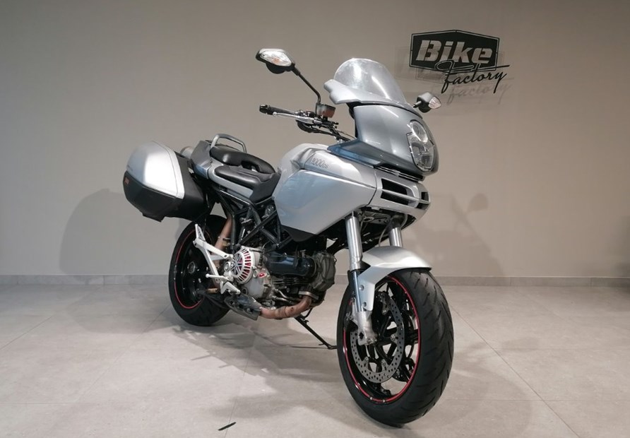 Ducati Multistrada 1000 (silber)