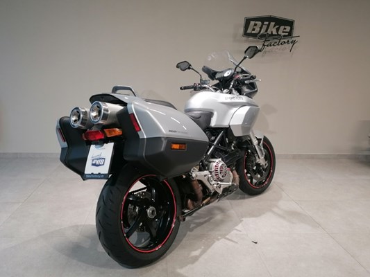 Ducati Multistrada 1000 (silber) - Bild 2