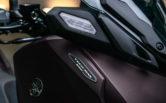 Neufahrzeug Yamaha XMAX 300 Tech MAX - Bild 5 Neufahrzeug Yamaha XMAX 300 Tech MAX - Bild 5