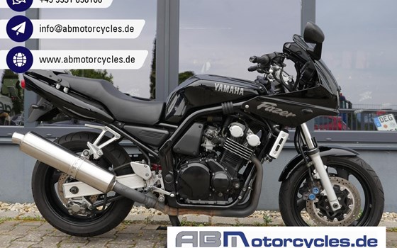 Gebrauchtmotorrad Yamaha FZS 600 Fazer - Bild 1