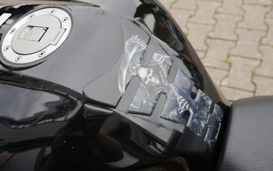 Gebrauchtmotorrad Yamaha FZS 600 Fazer - Bild 10