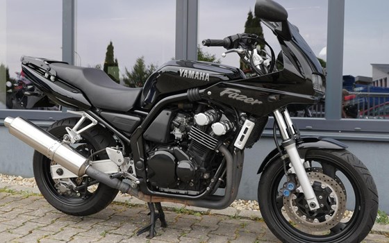 Gebrauchtmotorrad Yamaha FZS 600 Fazer - Bild 4