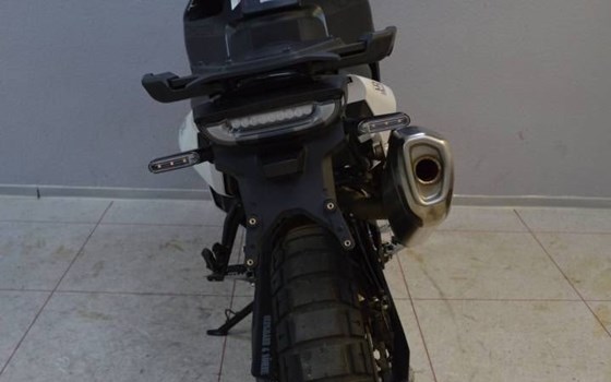 Gebrauchtmotorrad Husqvarna Norden 901 - Bild 10