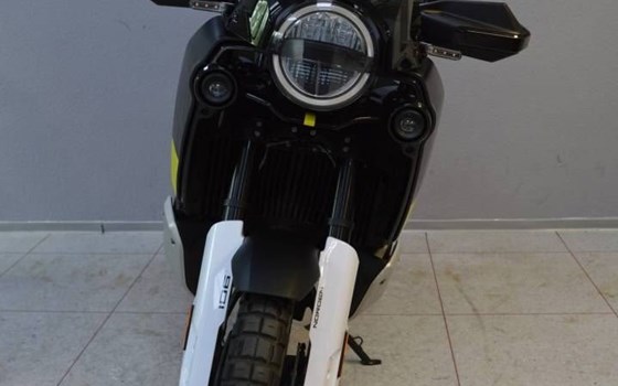 Gebrauchtmotorrad Husqvarna Norden 901 - Bild 5