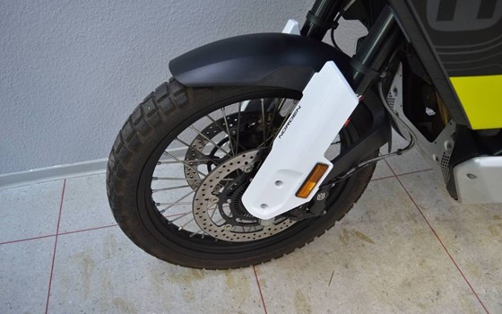 Gebrauchtmotorrad Husqvarna Norden 901 - Bild 7