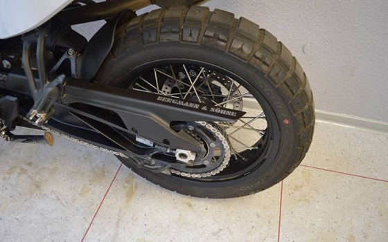 Gebrauchtmotorrad Husqvarna Norden 901 - Bild 9