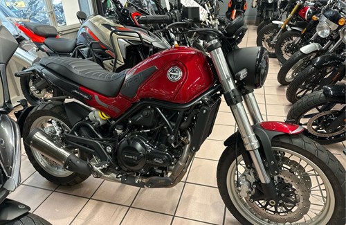 Neumotorrad Benelli Leoncino 500 Trail