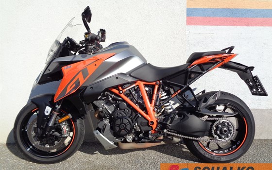 Gebrauchtmotorrad KTM 1290 Super Duke GT - Bild 1 Gebrauchtmotorrad KTM 1290 Super Duke GT - Bild 1
