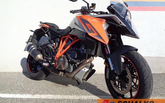 Gebrauchtmotorrad KTM 1290 Super Duke GT - Bild 4 Gebrauchtmotorrad KTM 1290 Super Duke GT - Bild 4