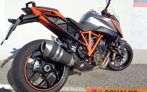 Gebrauchtmotorrad KTM 1290 Super Duke GT - Bild 6 Gebrauchtmotorrad KTM 1290 Super Duke GT - Bild 6