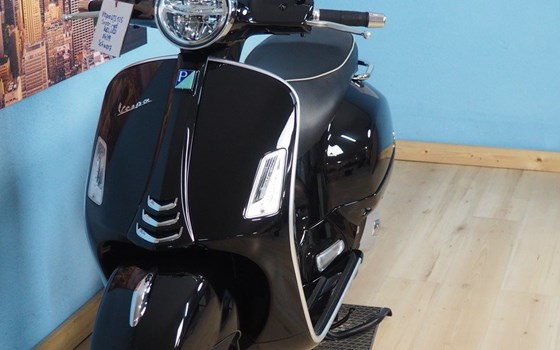Gebrauchtmotorrad Vespa GTS 125 Super iGET - Bild 12 Gebrauchtmotorrad Vespa GTS 125 Super iGET - Bild 12