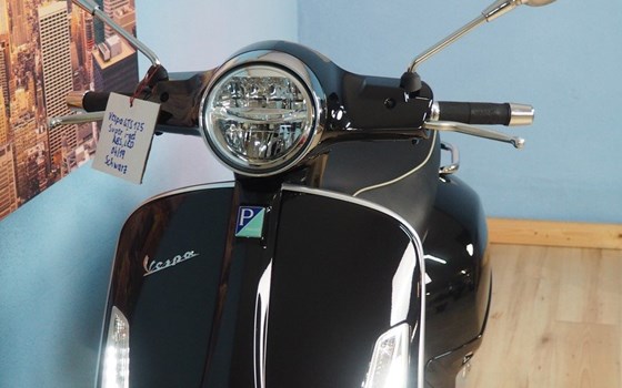 Gebrauchtmotorrad Vespa GTS 125 Super iGET - Bild 14 Gebrauchtmotorrad Vespa GTS 125 Super iGET - Bild 14