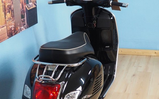 Gebrauchtmotorrad Vespa GTS 125 Super iGET - Bild 22 Gebrauchtmotorrad Vespa GTS 125 Super iGET - Bild 22