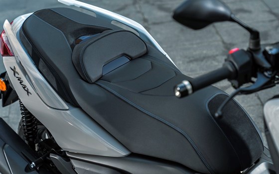 Neufahrzeug Yamaha XMAX 125 Tech MAX - Bild 11 Neufahrzeug Yamaha XMAX 125 Tech MAX - Bild 11