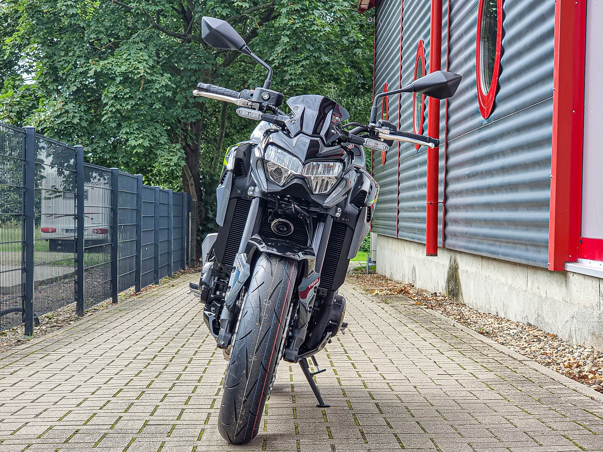 Motorbike Kawasaki Z900 sofort verfügbar! Modell 2024 !!, Year of  manufacture: 2024, 0 km , Price: 10.295,00 EUR. of Berlin