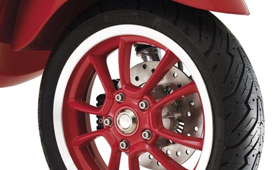 Neufahrzeug Vespa Primavera RED Elettrica 45 - Bild 10