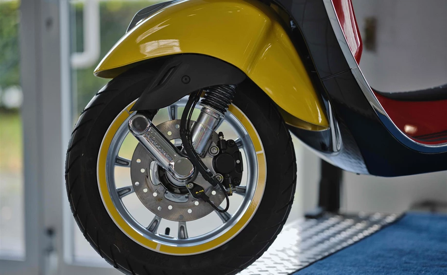 Angebot Vespa Primavera 50 Disney Mickey Mouse Edition Bild 15: Angebot Vespa Primavera 50 Disney Mickey Mouse Edition