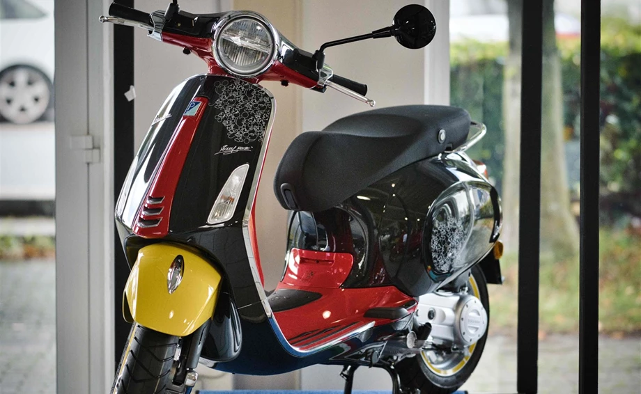 Angebot Vespa Primavera 50 Disney Mickey Mouse Edition Bild 1: Angebot Vespa Primavera 50 Disney Mickey Mouse Edition