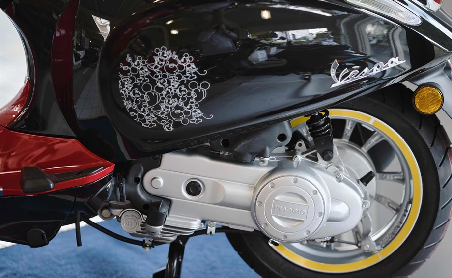 Angebot Vespa Primavera 50 Disney Mickey Mouse Edition Bild 6: Angebot Vespa Primavera 50 Disney Mickey Mouse Edition
