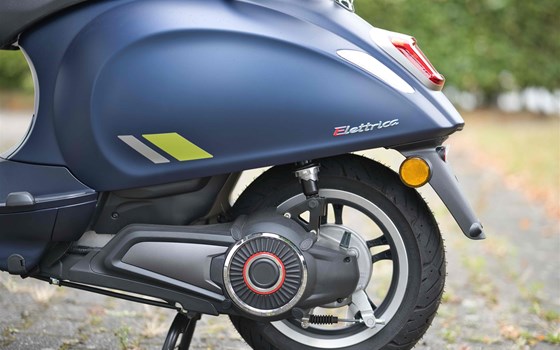 Neufahrzeug Vespa Elettrica 70 km/h - Bild 11