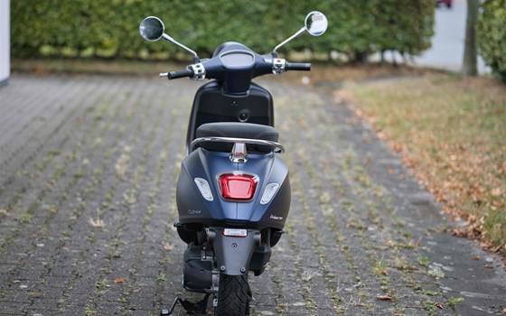 Neufahrzeug Vespa Elettrica 70 km/h - Bild 13