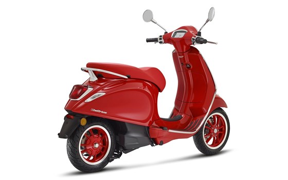 Neufahrzeug Vespa Elettrica RED 70km/h - Bild 2