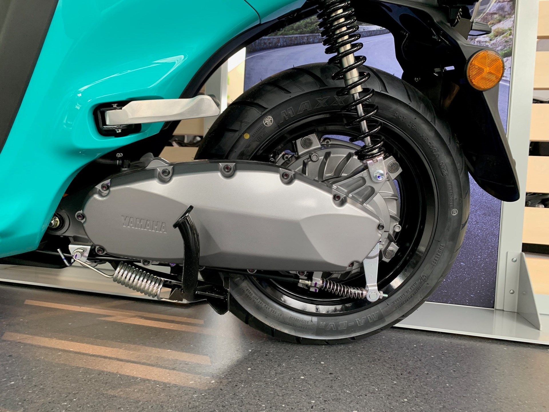 Yamaha NEO's Dual Battery
