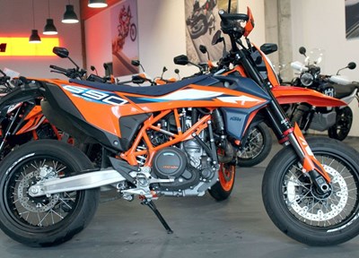 KTM 690 SMC R