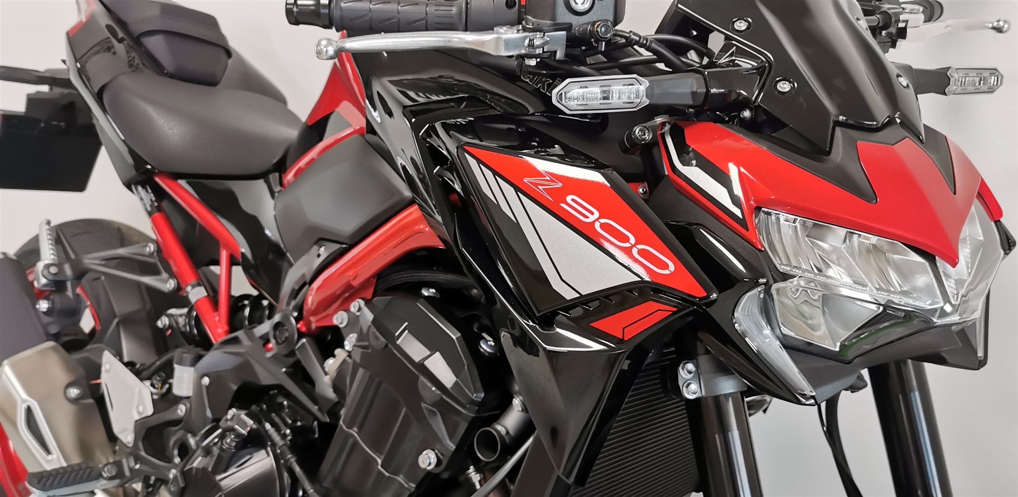 Neumotorrad: Kawasaki Z900, Baujahr: 2024, 10.395,00 EUR