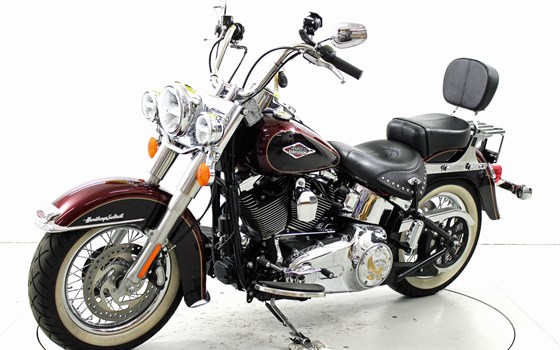 Motorrad Occasion Harley-Davidson Softail Heritage Classic FLSTC - Bild 3