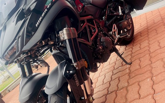 Gebrauchtmotorrad Yamaha Niken GT - Bild 1