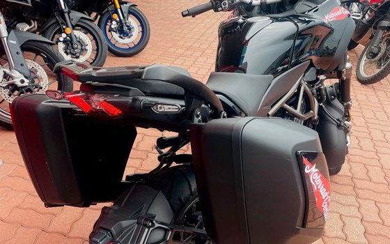 Gebrauchtmotorrad Yamaha Niken GT - Bild 6