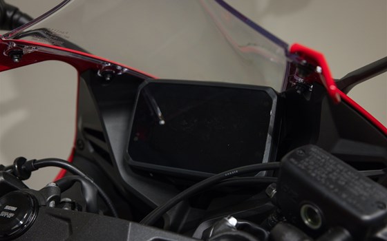 Neufahrzeug Honda CBR650R E-Clutch - Bild 14