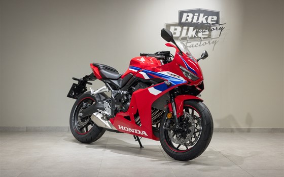 Neufahrzeug Honda CBR650R E-Clutch - Bild 1
