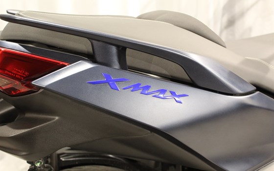 Gebrauchtmotorrad Yamaha XMAX 300 - Bild 2