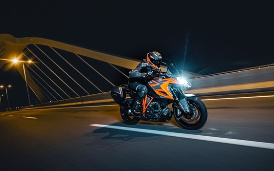 Gebrauchtmotorrad KTM 1290 Super Duke GT - Bild 2